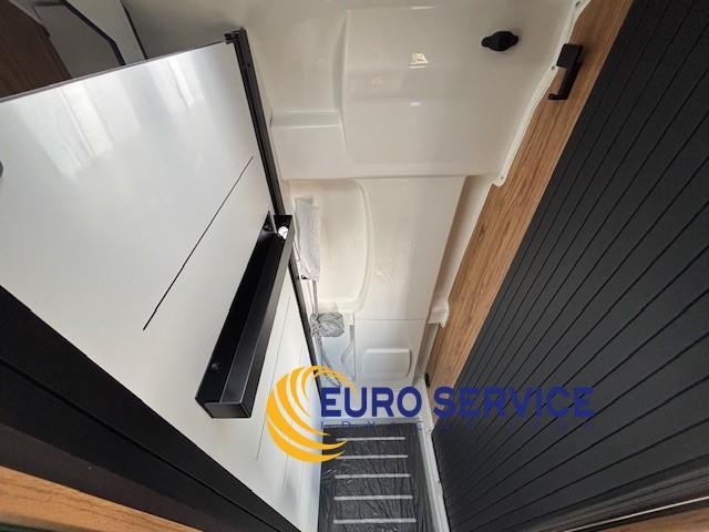 FONT VENDOME DUO VAN GARAGE ELEGANCE