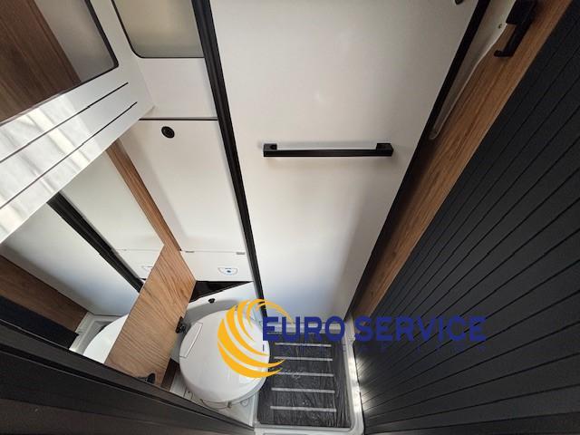 FONT VENDOME DUO VAN GARAGE ELEGANCE