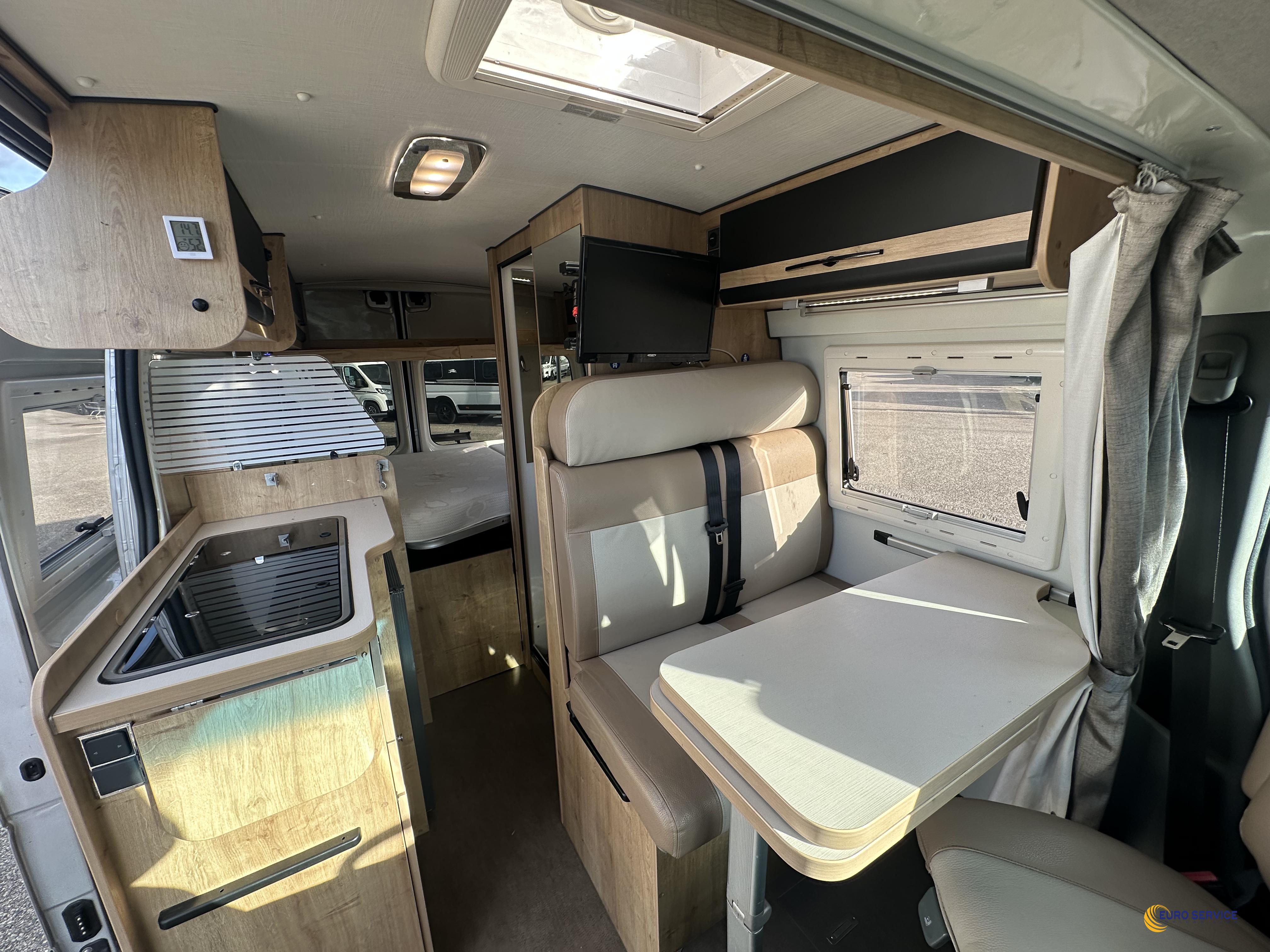 FONT VENDOME MASTERVAN XS