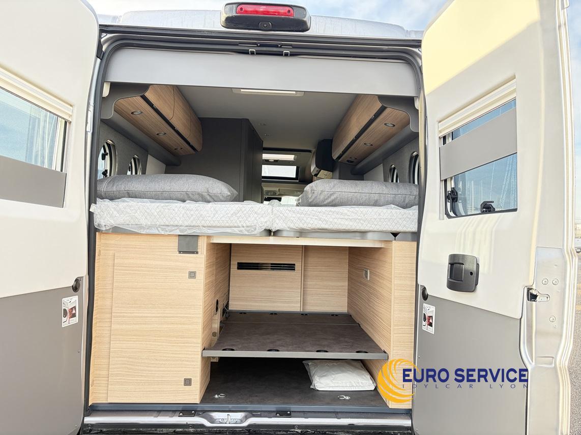 MALIBU MALIBU VAN FIRST CLASS GT SKYVIEW 640 LE RB