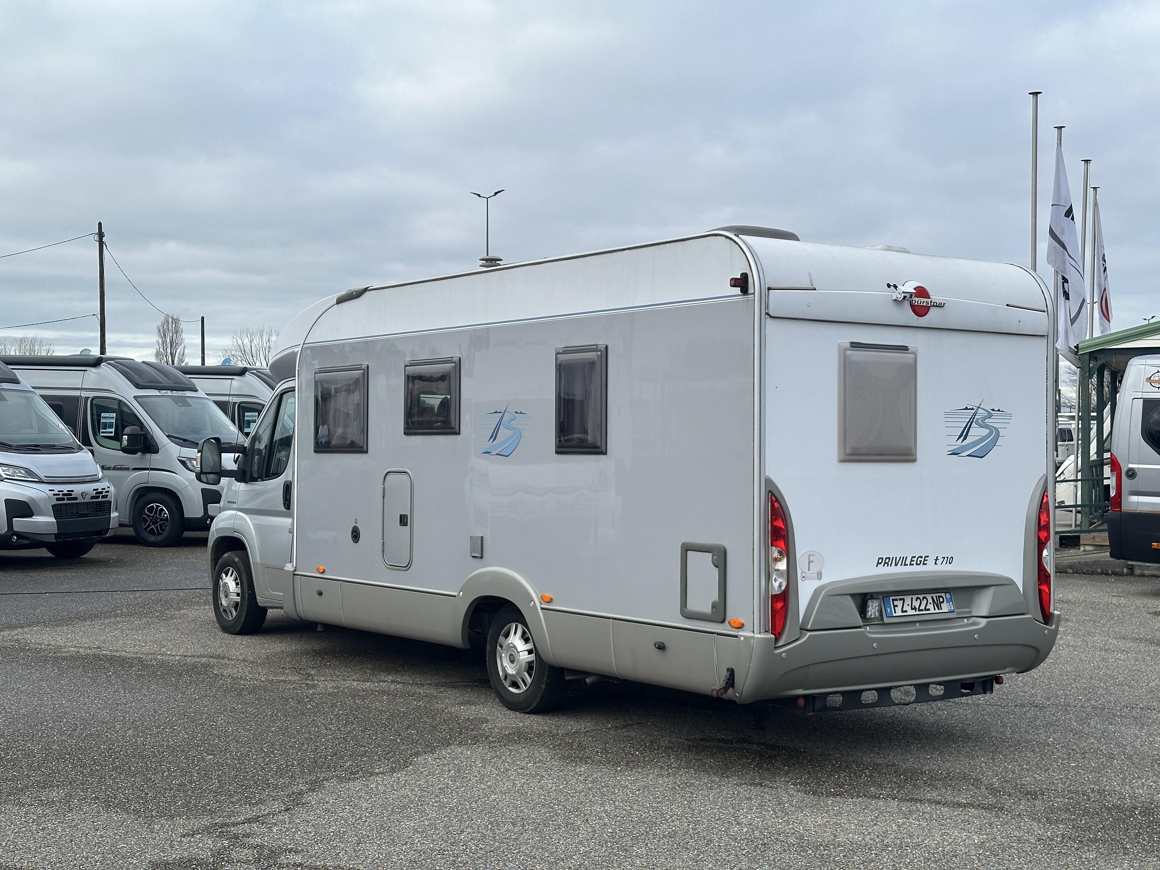 BURSTNER T 710 PRIVILEGE