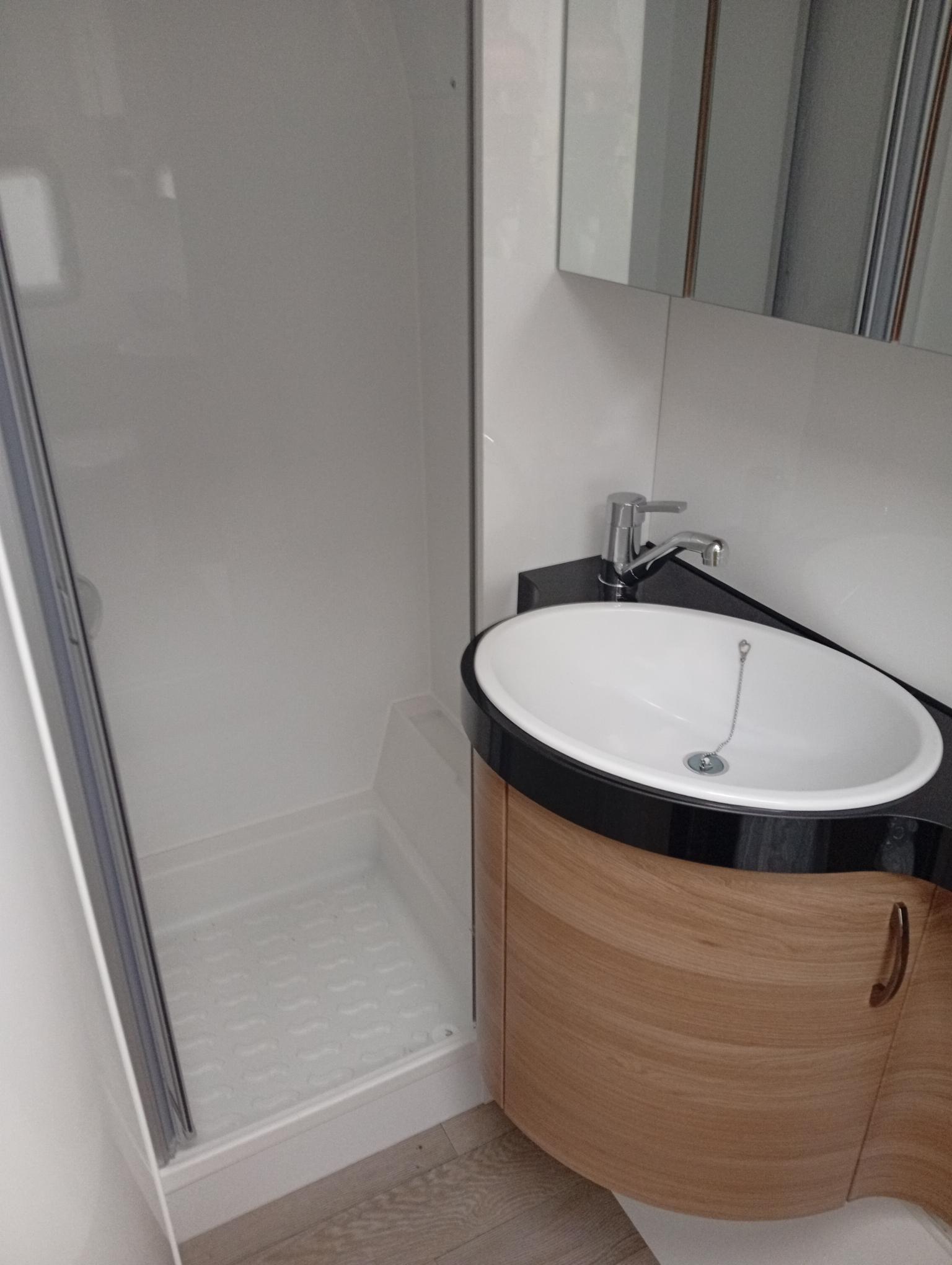 HOBBY 495 WFB DE Luxe