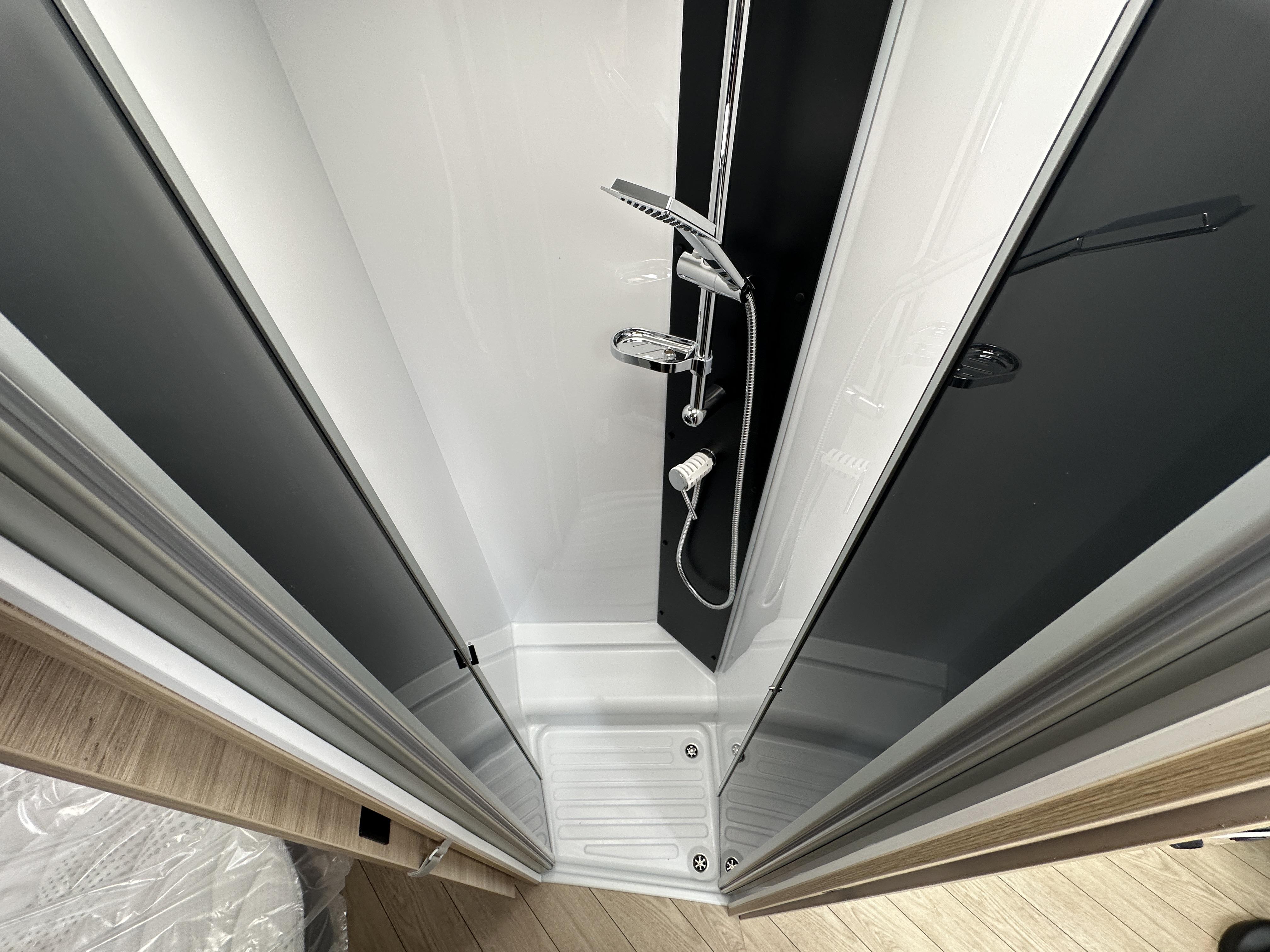 CHALLENGER 328 GRAPHITE EDITION